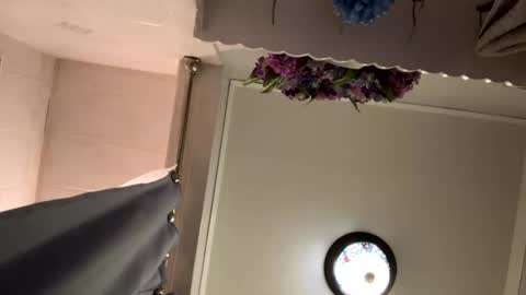 Snapshot of bobfish663 chatting on 02/08/26, 11:19 bobfish663 online show from 02/08/26, 11:19