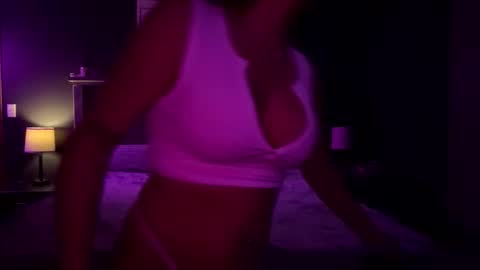 Snapshot of bodicas chatting on 05/17/26, 04:32 milf online show from 05/17/26, 04:32