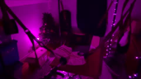 Snapshot of bodiddly64 chatting on 11/26/25, 10:49 bodiddly64 online show from 11/26/25, 10:49