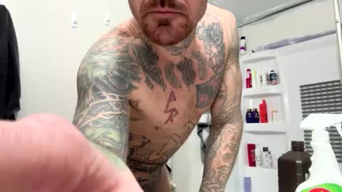 Snapshot of bodyart85_19 chatting on 12/24/24, 02:32 Bodyart85 19 online show from 12/24/24, 02:32