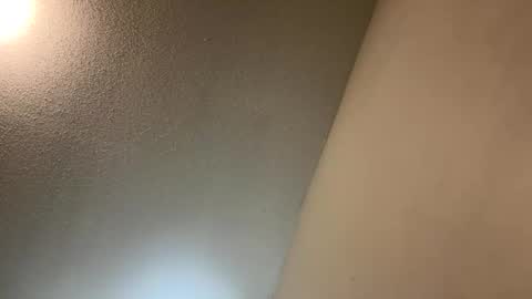 Snapshot of bodyart85_19 chatting on 01/03/25, 11:01 Bodyart85 19 online show from 01/03/25, 11:01