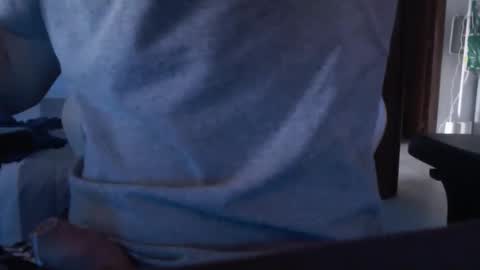 Snapshot of bodyking69 chatting on 12/16/25, 02:22 bodyking69 online show from 12/16/25, 02:22