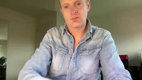 Snapshot of boegieboy76 chatting on 12/10/24, 01:22 ask me online show from 12/10/24, 01:22