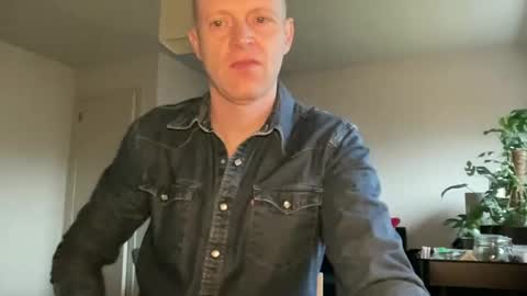 Snapshot of boegieboy76 chatting on 01/30/25, 08:22 ask me online show from 01/30/25, 08:22