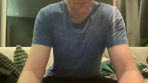 Snapshot of boegieboy76 chatting on 02/24/25, 10:03 ask me online show from 02/24/25, 10:03