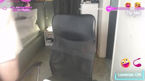 Snapshot of boeslaboes chatting on 12/01/25, 01:43 Ningifun couple online show from 12/01/25, 01:43