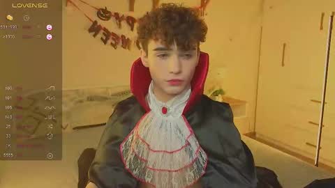 ALEXPVT IS OPEN online show from 10/31/25, 08:04