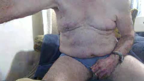 Snapshot of bolbil1 chatting on 10/27/25, 09:24 bolbil1 online show from 10/27/25, 09:24