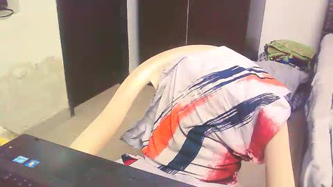 Snapshot of boldinddude chatting on 10/10/25, 01:32 Chris B online show from 10/10/25, 01:32