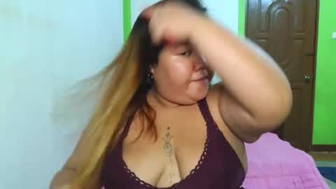 Snapshot of bombastic_darla chatting on 03/18/26, 05:16 bombastic_darla online show from 03/18/26, 05:16