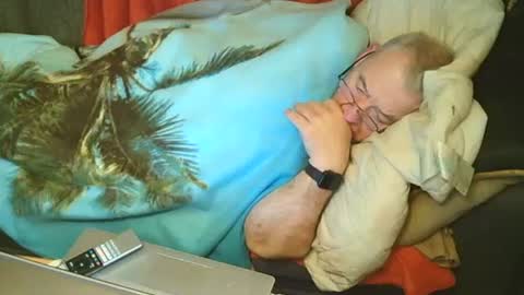 Snapshot of bomber59potsdam chatting on 12/19/24, 08:44 Bomber59potsdam online show from 12/19/24, 08:44