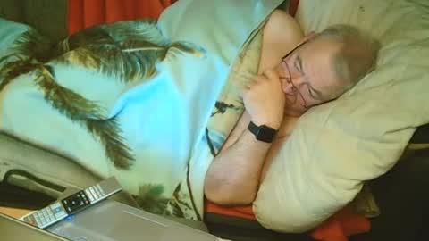 Snapshot of bomber59potsdam chatting on 01/01/25, 12:11 Bomber59potsdam online show from 01/01/25, 12:11