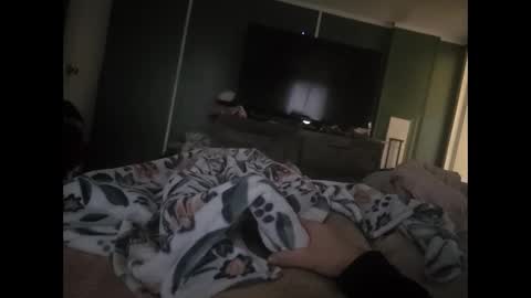 Snapshot of bombinshaman chatting on 12/29/24, 01:49 bombinshaman online show from 12/29/24, 01:49