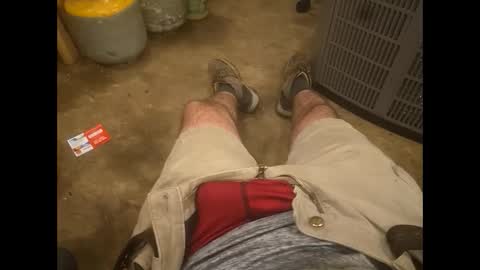 Snapshot of bombinshaman chatting on 09/15/25, 08:31 bombinshaman online show from 09/15/25, 08:31