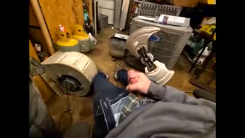 Snapshot of bombinshaman chatting on 12/04/25, 04:38 bombinshaman online show from 12/04/25, 04:38