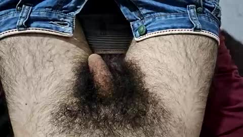 Im Bom - Tip if You Liked my Hairy Body - Private Show is Open - Read more about me in the bio below online show from 04/10/26, 08:19