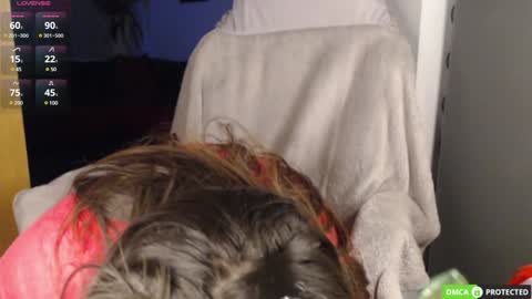 Snapshot of bon_appetits69 chatting on 12/25/24, 04:32 Luthien online show from 12/25/24, 04:32