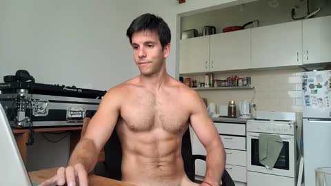 Snapshot of bondi333 chatting on 01/09/25, 04:41 Bondi online show from 01/09/25, 04:41