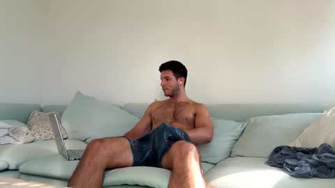 Snapshot of bondi333 chatting on 02/05/25, 09:40 Bondi online show from 02/05/25, 09:40