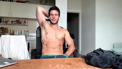 Snapshot of bondi333 chatting on 02/20/25, 03:12 Bondi online show from 02/20/25, 03:12