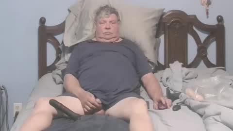 boner1961 online show from 12/17/25, 09:37