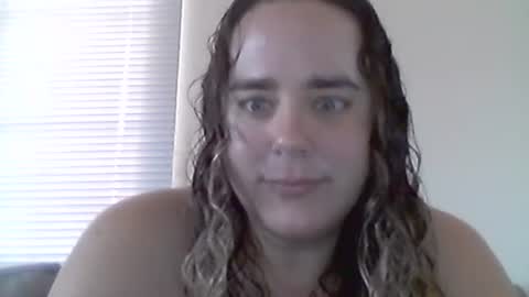 bongmamabear online show from 08/03/26, 04:44