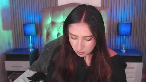 bonnali_lune online show from 01/15/26, 02:16