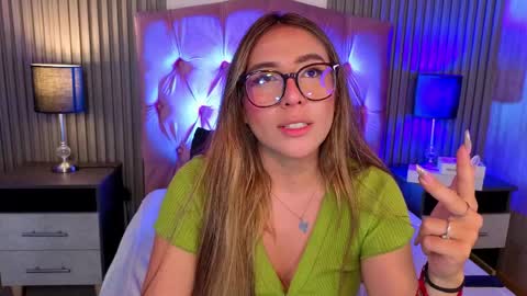 bonnali_lune online show from 03/29/26, 01:49