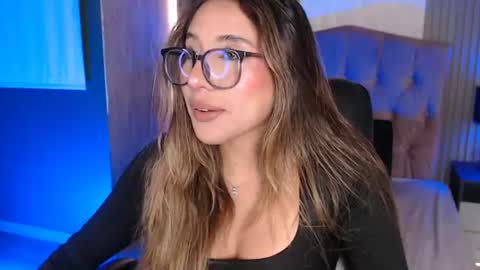 Snapshot of bonnali_lune chatting on 07/18/26, 12:59 bonnali_lune online show from 07/18/26, 12:59