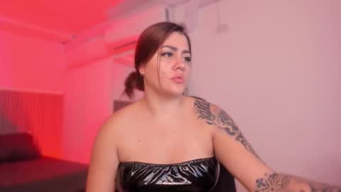 Snapshot of bonnie_an chatting on 12/22/25, 11:18 Bonnie online show from 12/22/25, 11:18