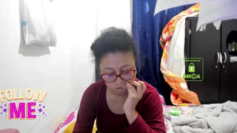 Snapshot of bonnie_lam_ chatting on 11/13/25, 04:22 bonnie lam hello welcome to my room I hope you have fun and you can reach your maximum pleasure here with me online show from 11/13/25, 04:22