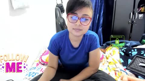 Snapshot of bonnie_lam_ chatting on 11/30/25, 12:58 bonnie lam hello welcome to my room I hope you have fun and you can reach your maximum pleasure here with me online show from 11/30/25, 12:58