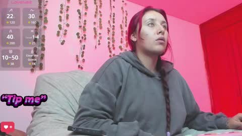 Snapshot of bonnie_moon_ chatting on 12/05/24, 12:52 Bonnie Help me reach 500 likes online show from 12/05/24, 12:52