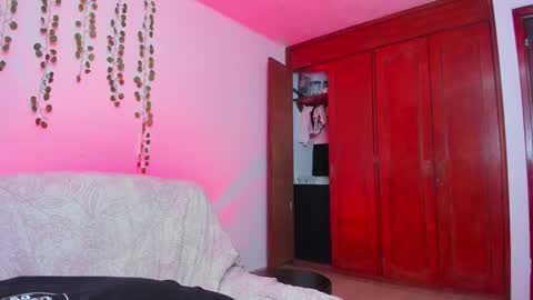 Snapshot of bonnie_moon_ chatting on 01/19/25, 11:21 Bonnie Help me reach 500 likes online show from 01/19/25, 11:21