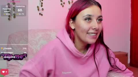 Snapshot of bonnie_moon_ chatting on 02/03/25, 12:58 Bonnie Help me reach 500 likes online show from 02/03/25, 12:58