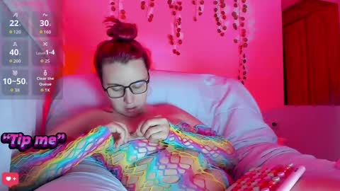 Snapshot of bonnie_moon_ chatting on 09/15/25, 12:10 Bonnie Help me reach 500 likes online show from 09/15/25, 12:10