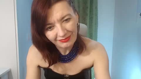 Snapshot of bonnie_naughtyy chatting on 02/21/26, 04:19 Milena online show from 02/21/26, 04:19