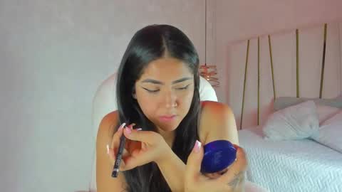 Snapshot of bonnie_sm chatting on 11/05/25, 07:14 Bonnie online show from 11/05/25, 07:14