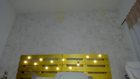 Snapshot of bonnie_sm chatting on 11/23/25, 07:13 Bonnie online show from 11/23/25, 07:13