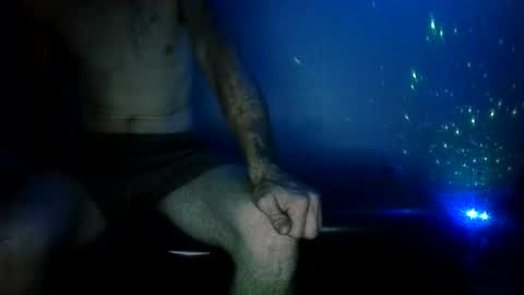 Snapshot of bonnieanclyde09 chatting on 10/07/25, 06:43 bonnieanclyde09 online show from 10/07/25, 06:43