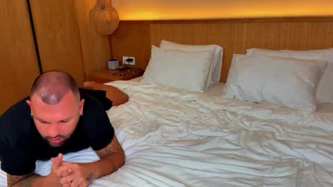 bonnieandclyde540767 online show from 03/24/26, 06:51