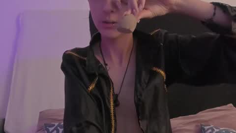   online show from 03/08/25, 11:37