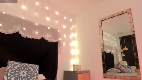   online show from 10/30/25, 01:29