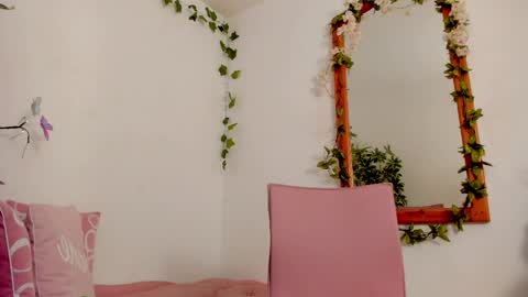   online show from 04/08/26, 07:47