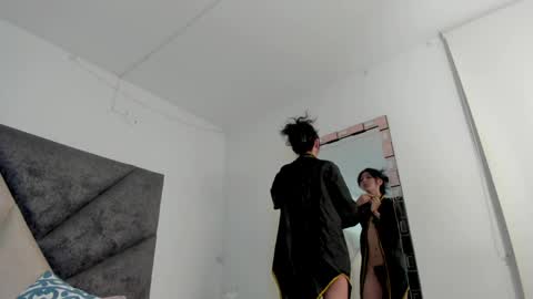 Snapshot of bonniecute_ chatting on 04/21/26, 11:51 online show from 04/21/26, 11:51
