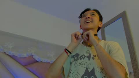 Snapshot of bonniecute_ chatting on 05/05/26, 11:46 online show from 05/05/26, 11:46