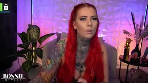 Snapshot of bonniestylez chatting on 10/28/25, 05:00 Bonnie Stylez online show from 10/28/25, 05:00