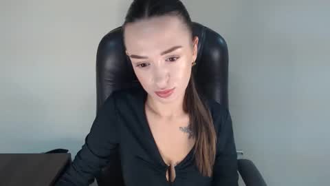 Snapshot of bonniexxx_ chatting on 10/13/25, 07:30 Bonnie online show from 10/13/25, 07:30