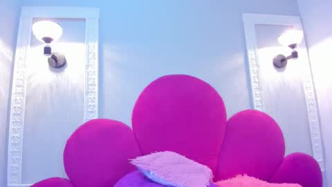 Bonnie online show from 10/28/25, 02:31