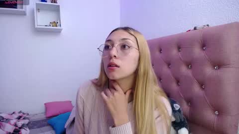Snapshot of bonny_clyde_xx_ chatting on 09/10/25, 04:56 Soffy Brooks Independent model online show from 09/10/25, 04:56